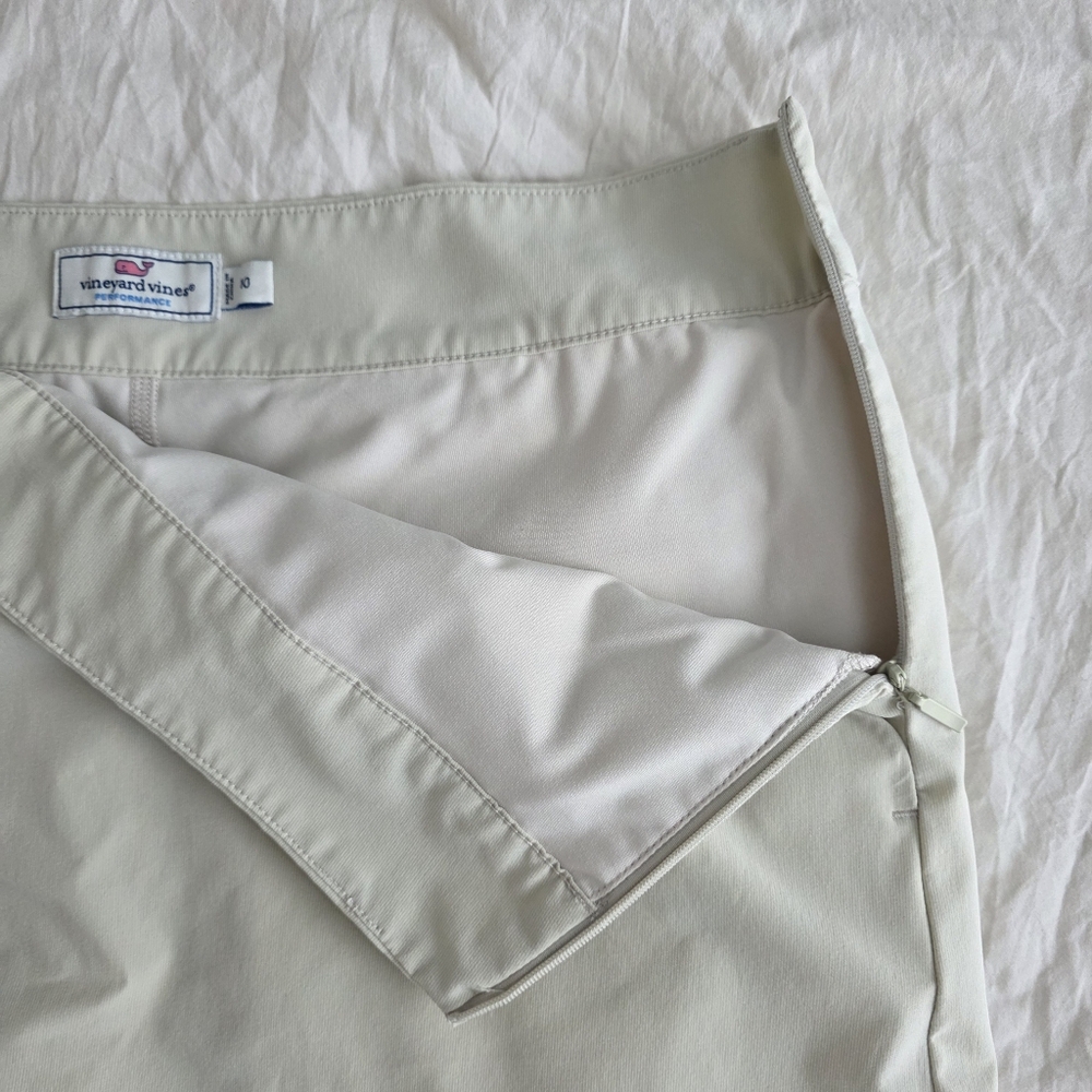 Vineyard Vines Scallop Skort 10 - Picture 4 of 14